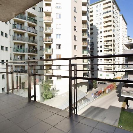 2 bedrooms Bukowinska P&O Serviced Apartments Warszawa Exteriör bild