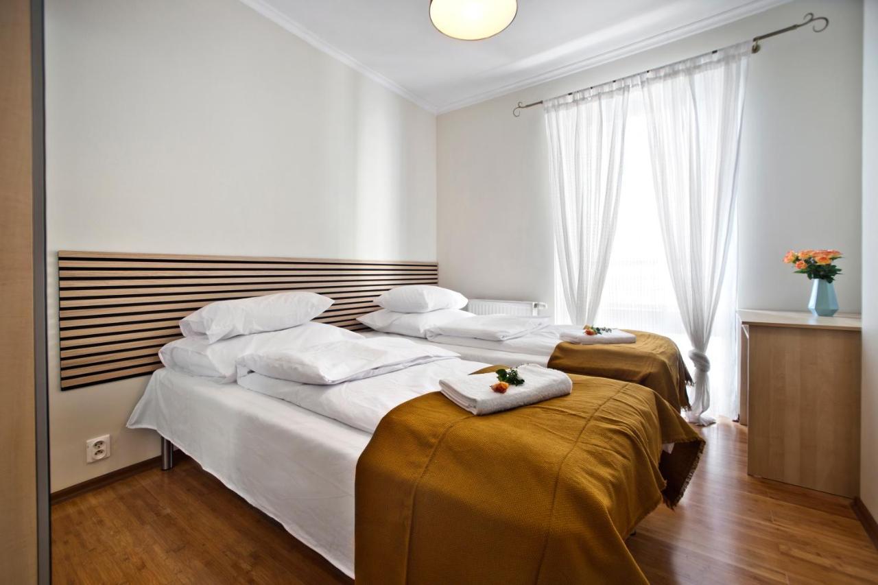 2 bedrooms Bukowinska P&O Serviced Apartments Warszawa Exteriör bild